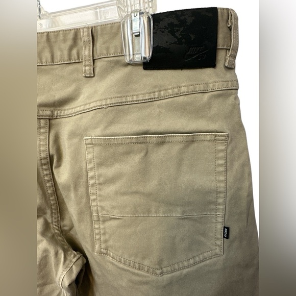 NIKE SB Skateboard Pants Mens Gusseted Beige Chino Zip Pockets Flex Canvas - Picture 3 of 7